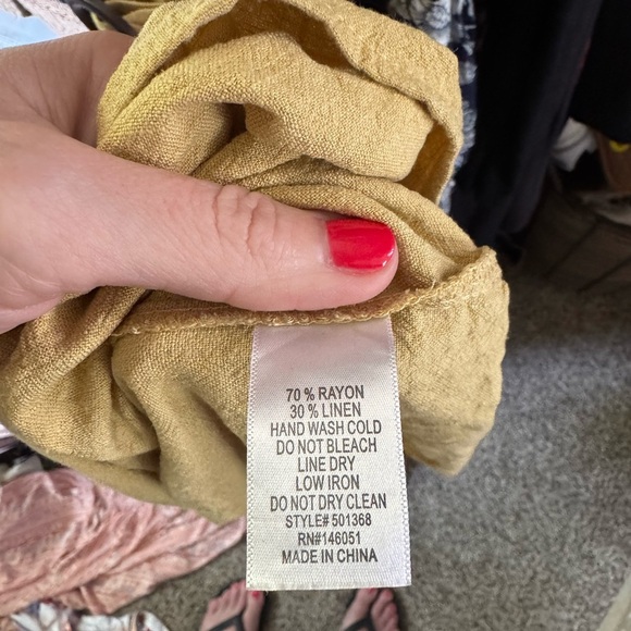 Monteau mustard color linen dress with belt size large - Picture 5 of 5